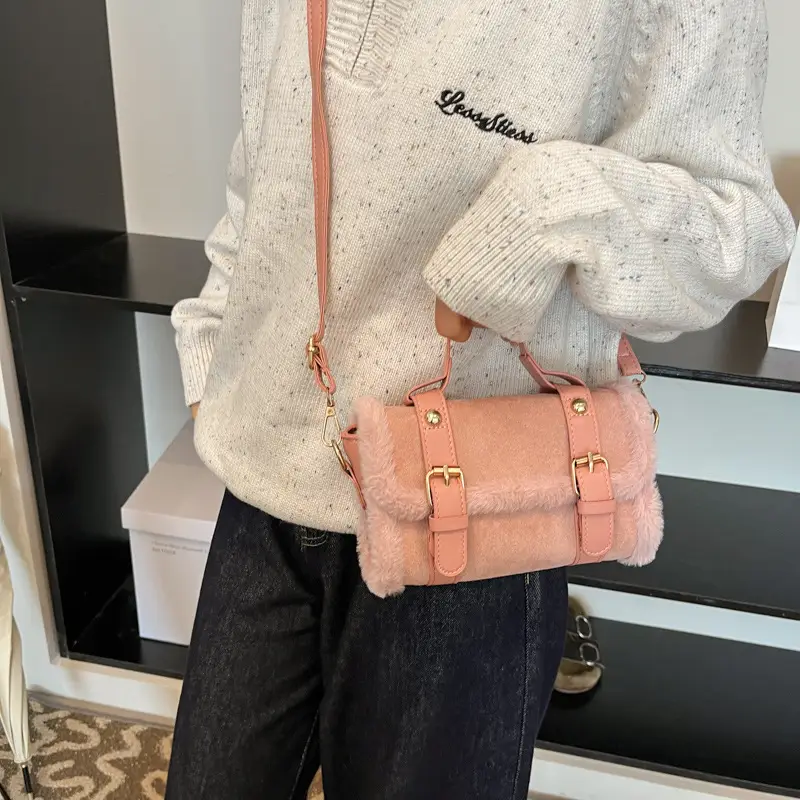 2025 Plush Shoulder Bag Pink Square Design - Image 5