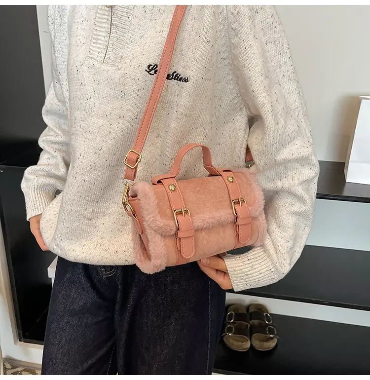 2025 Plush Shoulder Bag Pink Square Design — feature 35