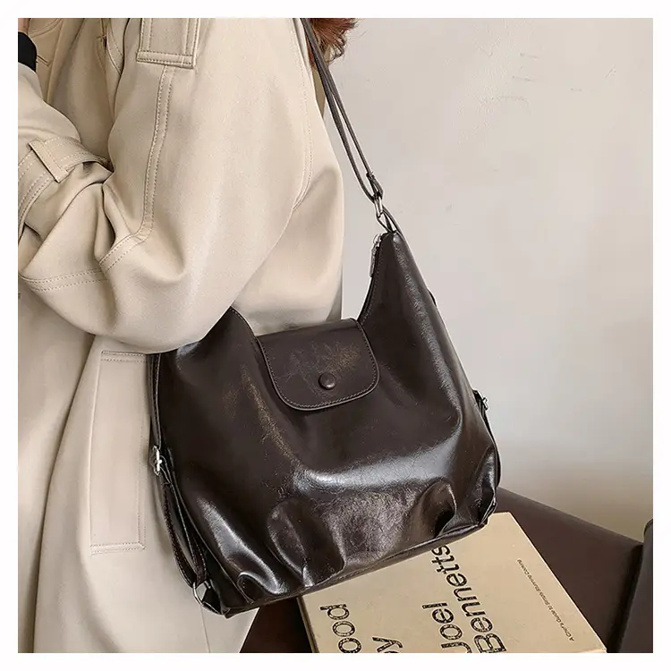 Women's Korean Style Shoulder Bag Large Capacity Brown — feature 11