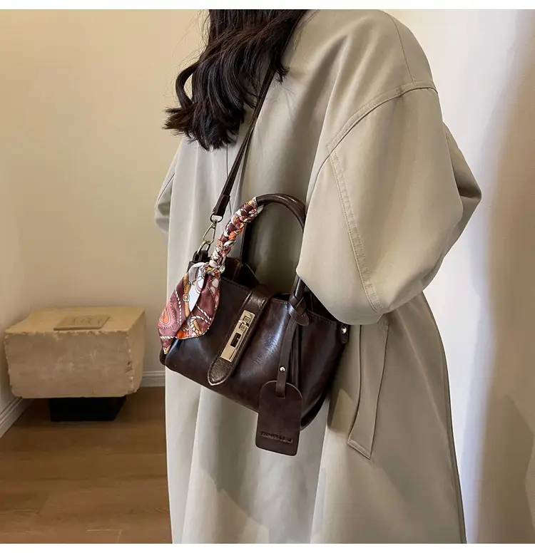 French Fashion Litchi Pattern Bucket Bag Women 2024 — feature 24