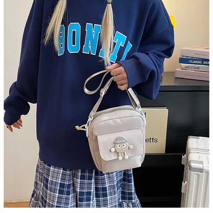 Women's Light Color Shoulder Crossbody Bag 2024 — feature 13