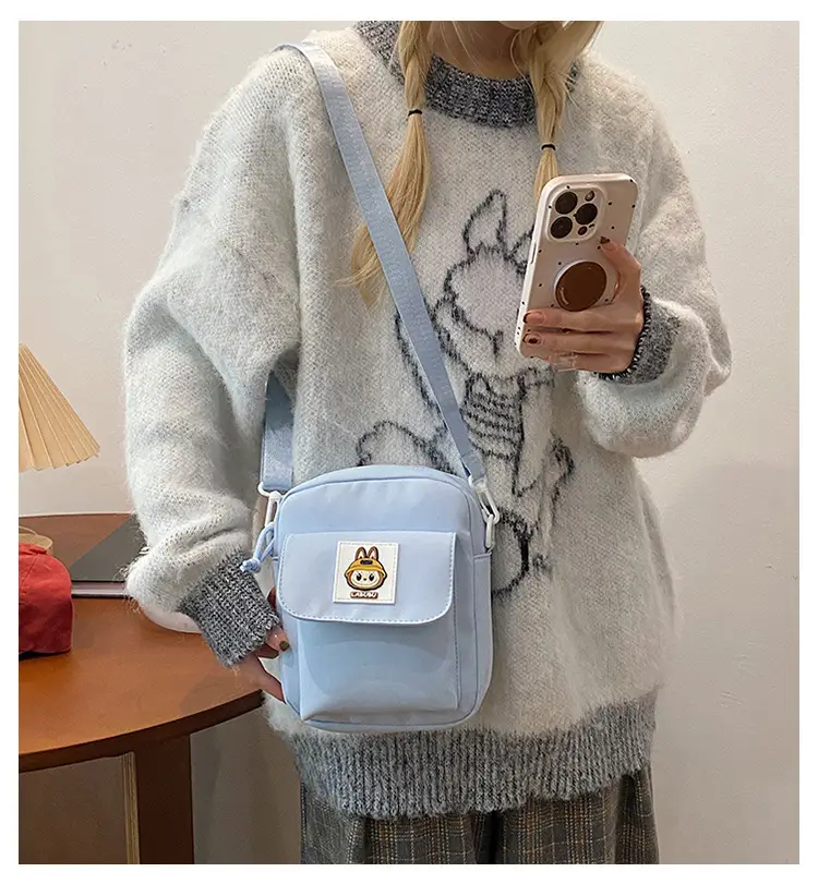 Women's Light Color Shoulder Crossbody Bag 2024 — feature 2
