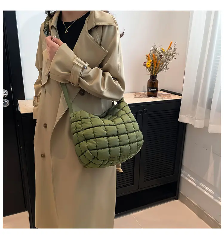 Women's Cotton Padded Shoulder Bag Large Capacity Beige — feature 26