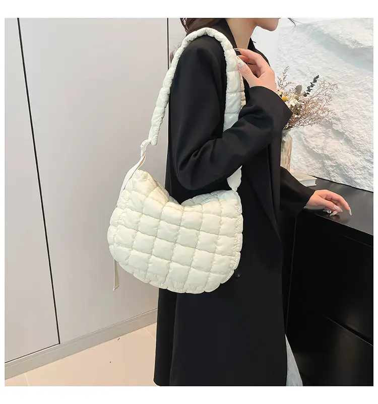 Women's Cotton Padded Shoulder Bag Large Capacity Beige — feature 31