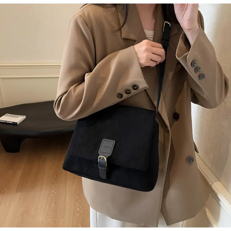 2024 Women's Retro Frosted Shoulder Bag Brown — feature 16