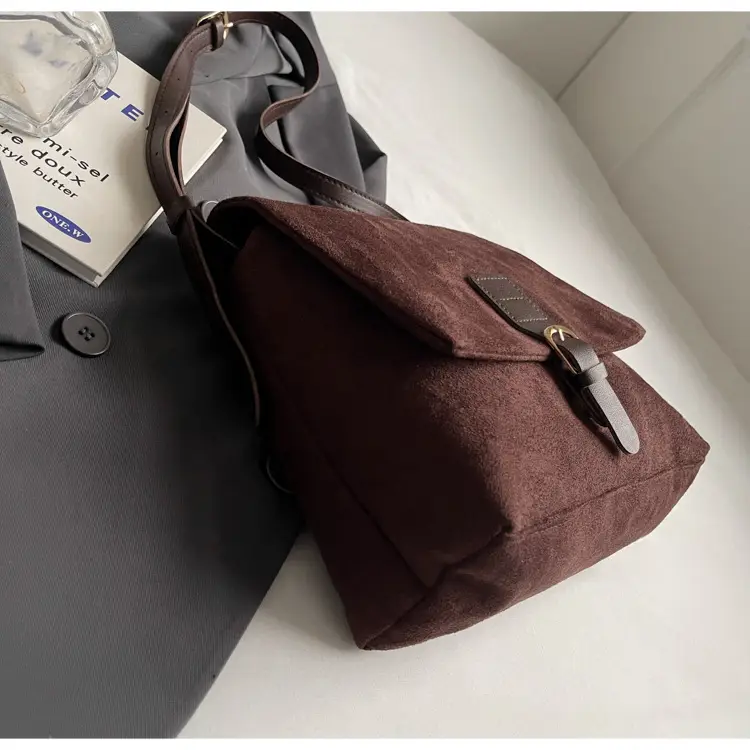2024 Women's Retro Frosted Shoulder Bag Brown — feature 24