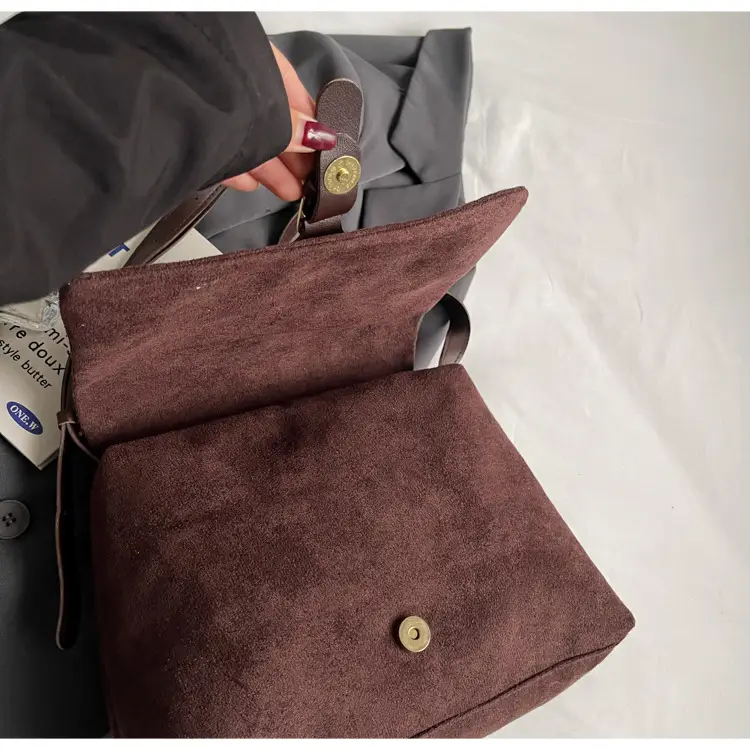 2024 Women's Retro Frosted Shoulder Bag Brown — feature 26