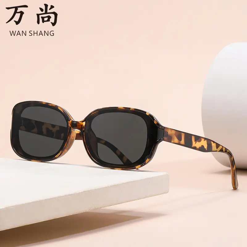 New Retro Cat's Eye Sunglasses Anti-UV Big Face Slim