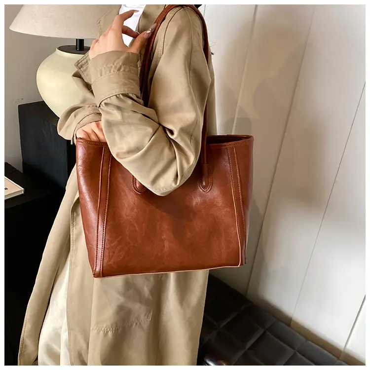 Women Large Capacity Shoulder Bag with Zip & Pom Pom — feature 18