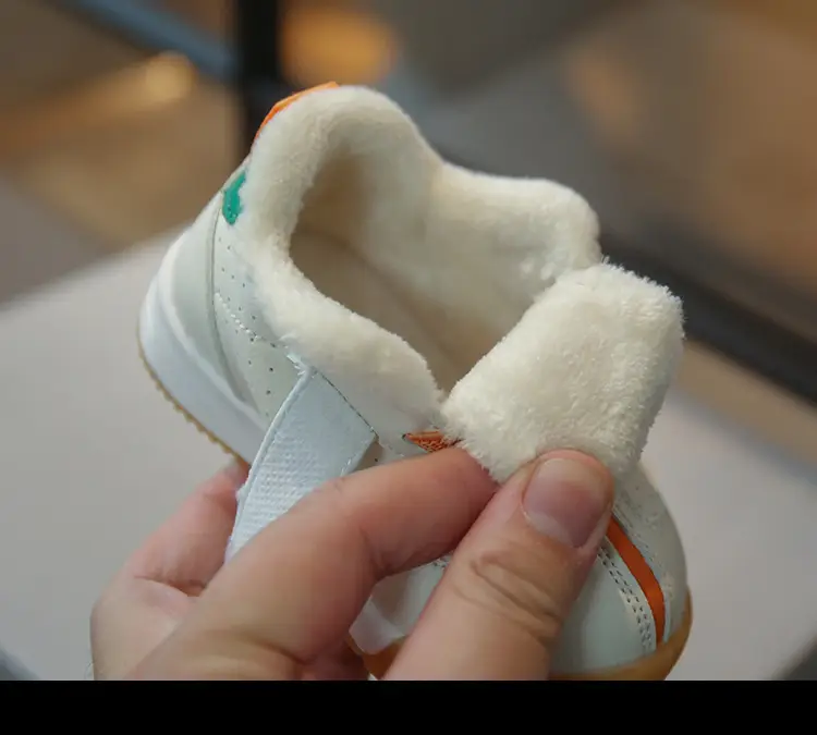 Baby Toddler Shoes Boys and Girls Autumn and Winter New Soft Bottom Leather 1-3-4 Years Old and a Half Baby fleece-lined Non-slip Cotton Shoes Trendy — feature 18