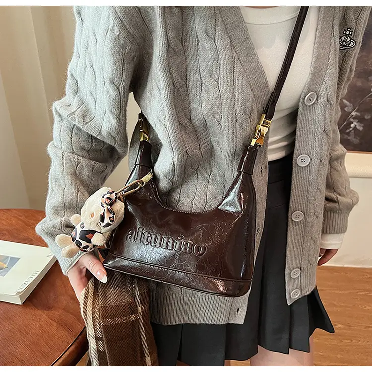 Red Shoulder Crossbody Bag Women 2024 — feature 23