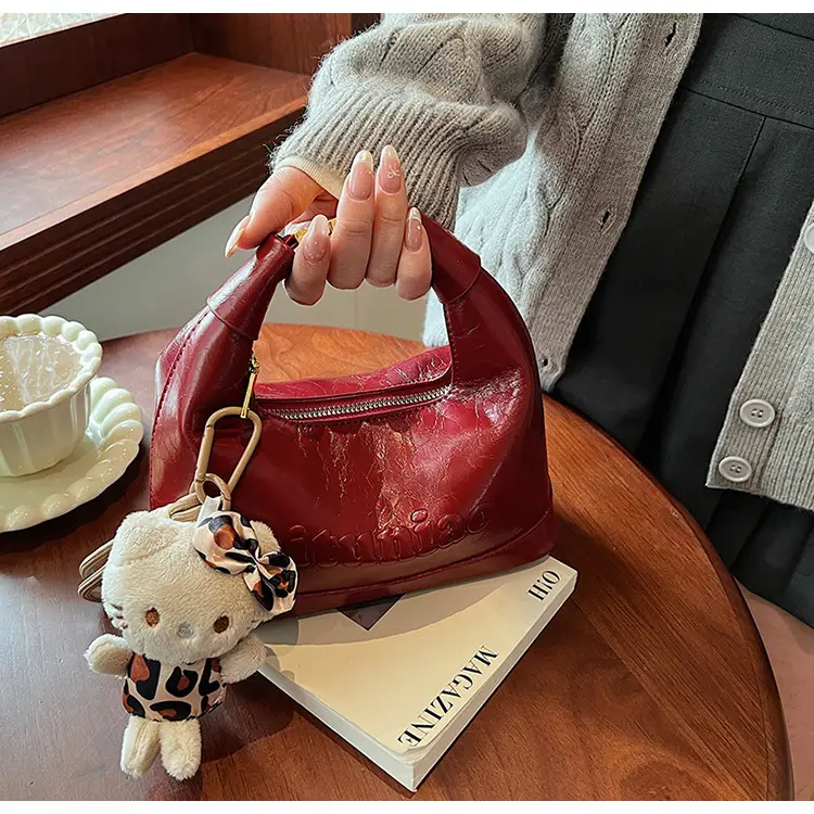 Red Shoulder Crossbody Bag Women 2024 — feature 29