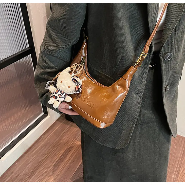Red Shoulder Crossbody Bag Women 2024 — feature 34