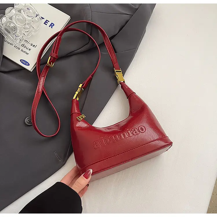 Red Shoulder Crossbody Bag Women 2024 - Image 3