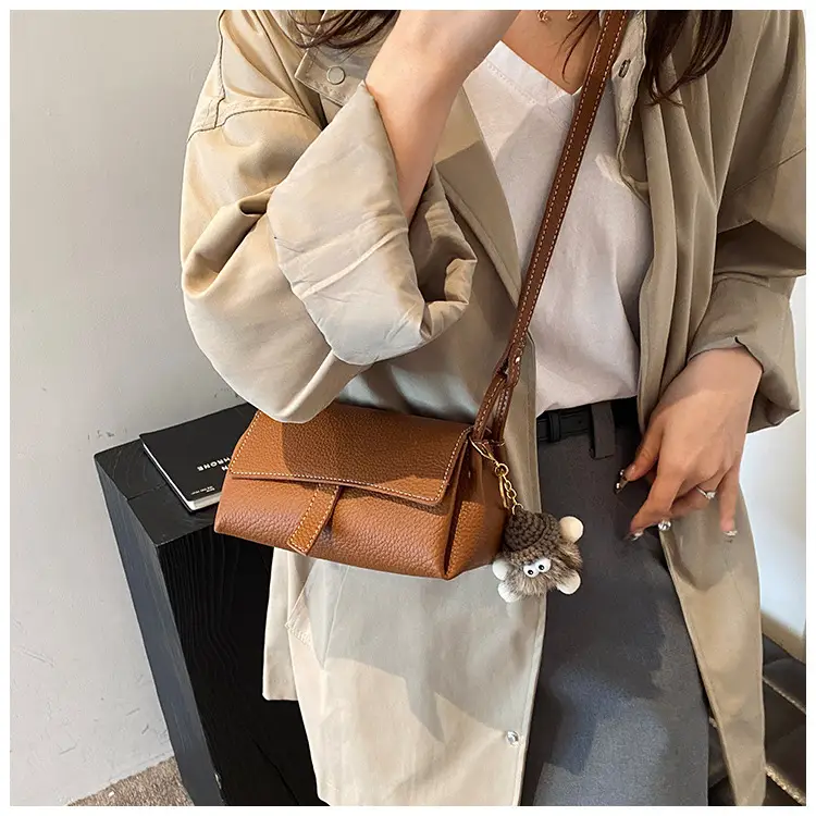 Brown Leather Shoulder Bag for Women 2024 — feature 16