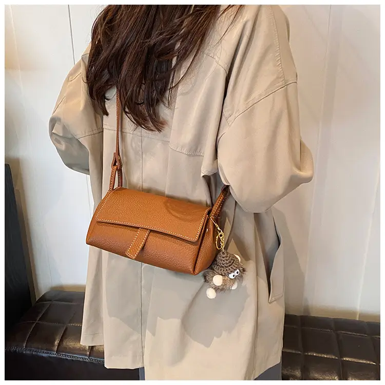 Brown Leather Shoulder Bag for Women 2024 — feature 17