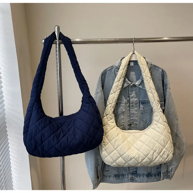Nylon Quilted Clouds Bag Large Capacity Women — feature 33
