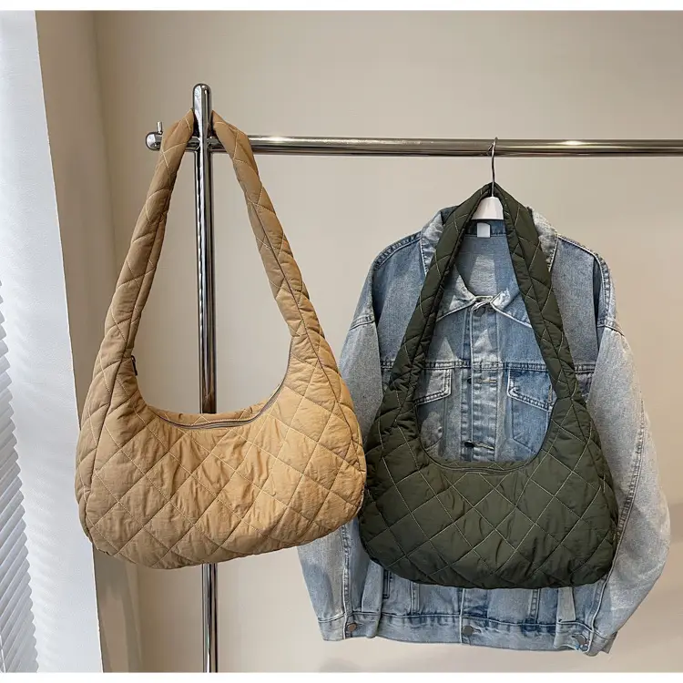 Nylon Quilted Clouds Bag Large Capacity Women — feature 34