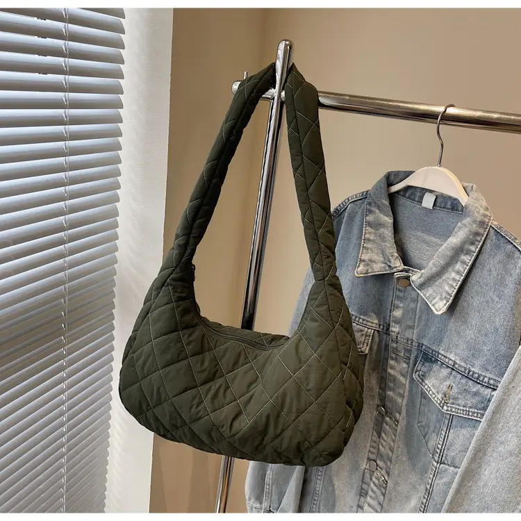 Nylon Quilted Clouds Bag Large Capacity Women — feature 35