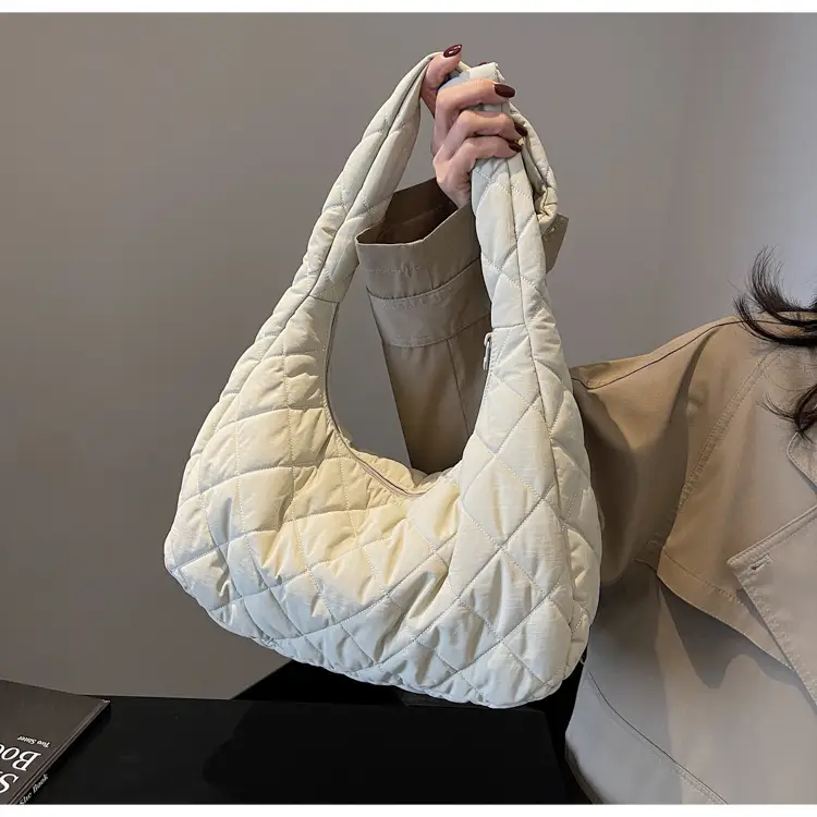 Nylon Quilted Clouds Bag Large Capacity Women — feature 46