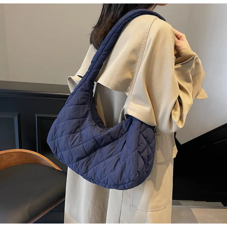 Nylon Quilted Clouds Bag Large Capacity Women — feature 47