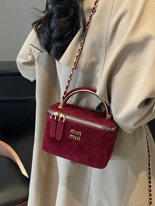 Women's Retro Frosted Chain Bucket Bag Brown