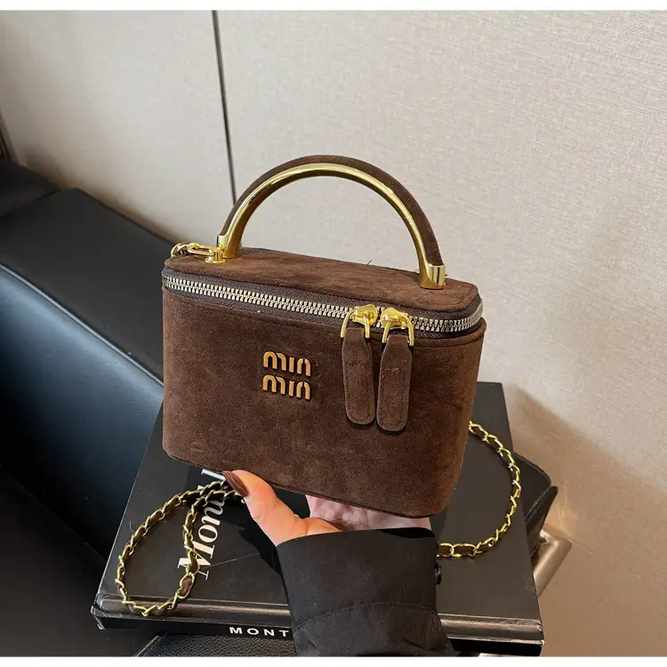 Women's Retro Frosted Chain Bucket Bag Brown — feature 41