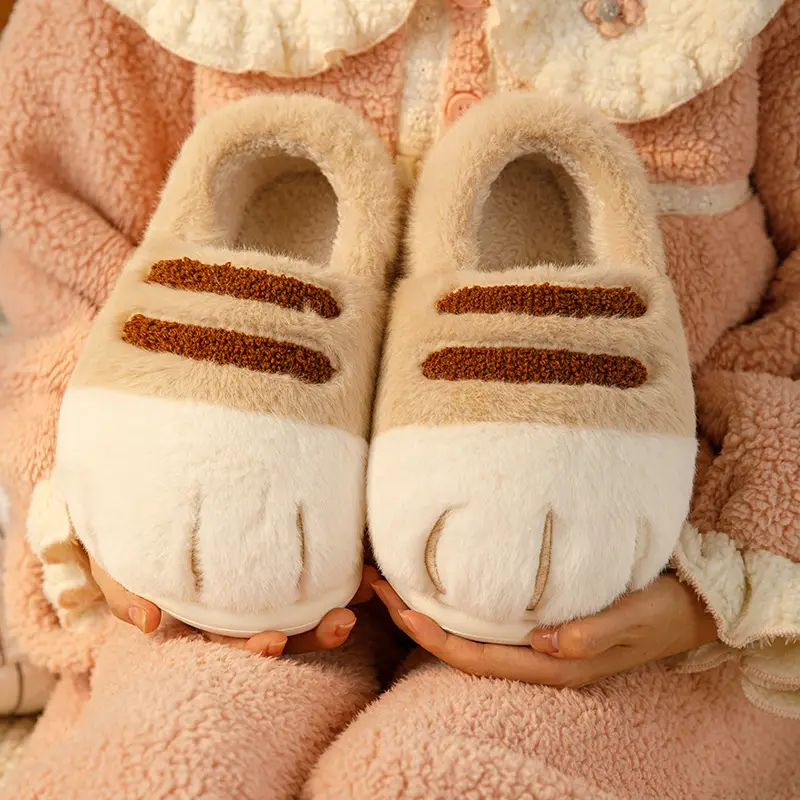 Wholesale autumn and winter cute cat's claw cotton shoes fleece-lined thickened cute couples outdoor wear home indoor cotton slippers