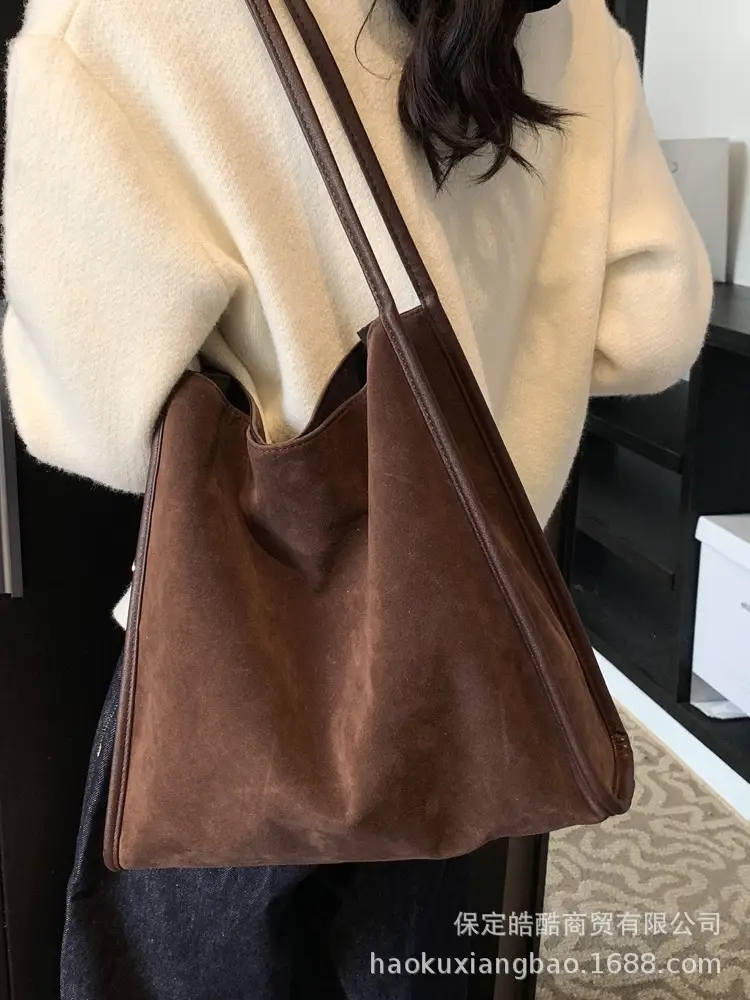 Women's Large Capacity Suede Shoulder Bag Brown