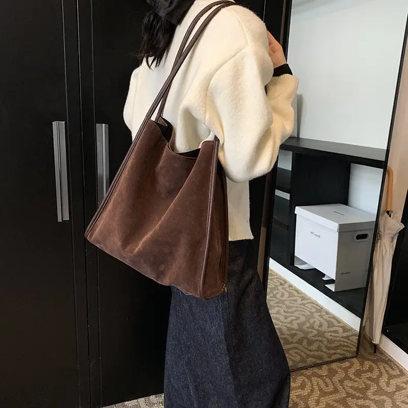 Women's Large Capacity Suede Shoulder Bag Brown