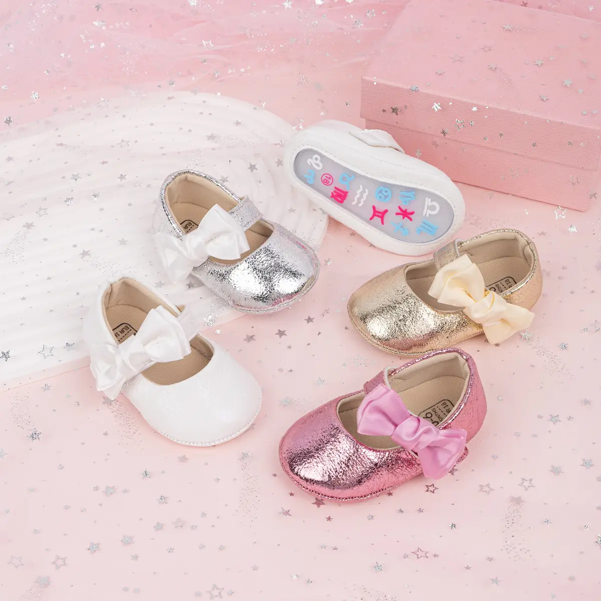 Gold Sparkly Bow Baby Shoes for Toddlers — feature 4