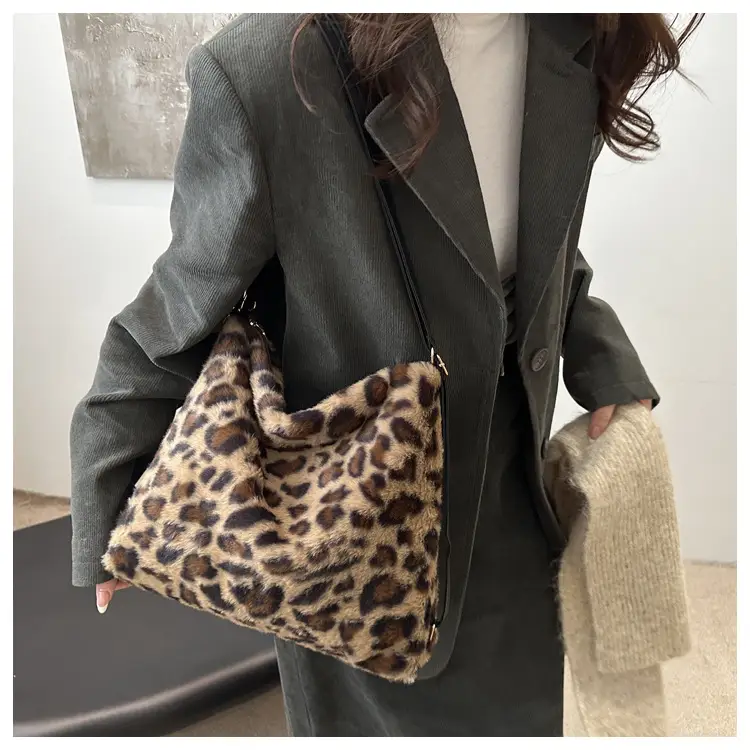 Leopard Print Plush Tote Bag for Women — feature 11
