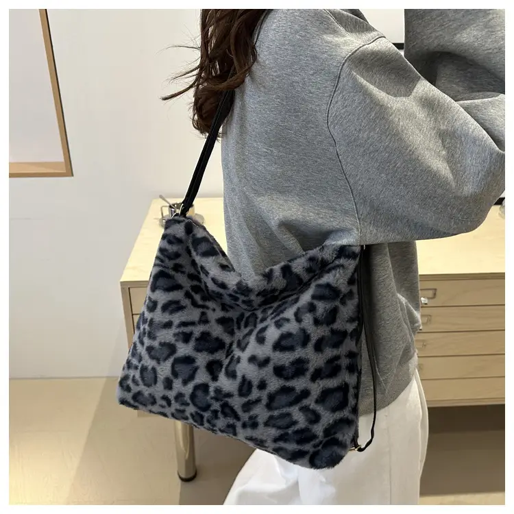 Leopard Print Plush Tote Bag for Women — feature 19