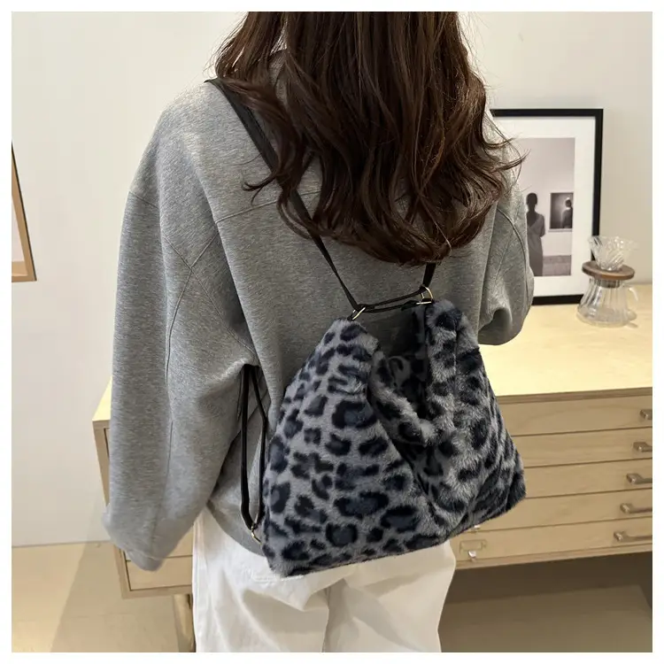 Leopard Print Plush Tote Bag for Women — feature 21