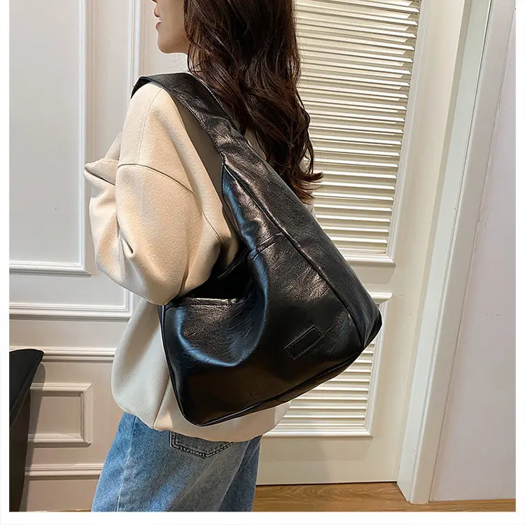 Women's Retro Brown Shoulder Bag Large Capacity 2024 — feature 11