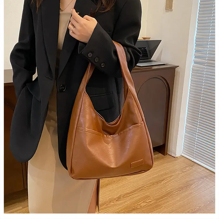 Women's Retro Brown Shoulder Bag Large Capacity 2024 — feature 12
