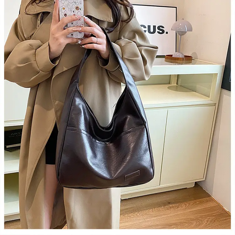 Women's Retro Brown Shoulder Bag Large Capacity 2024 — feature 20