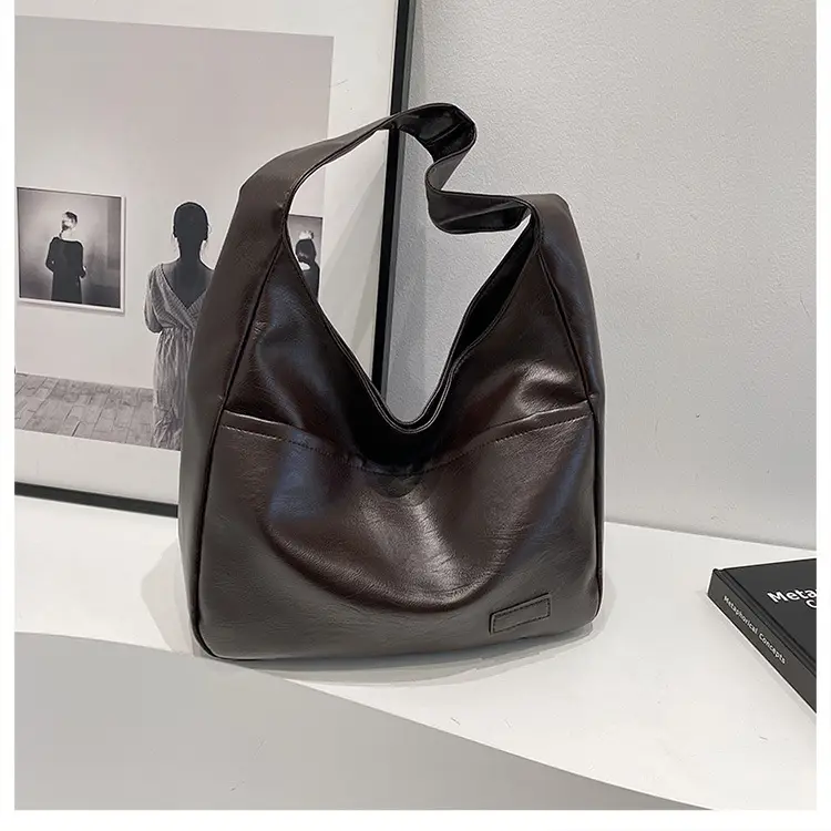 Women's Retro Brown Shoulder Bag Large Capacity 2024 — feature 22