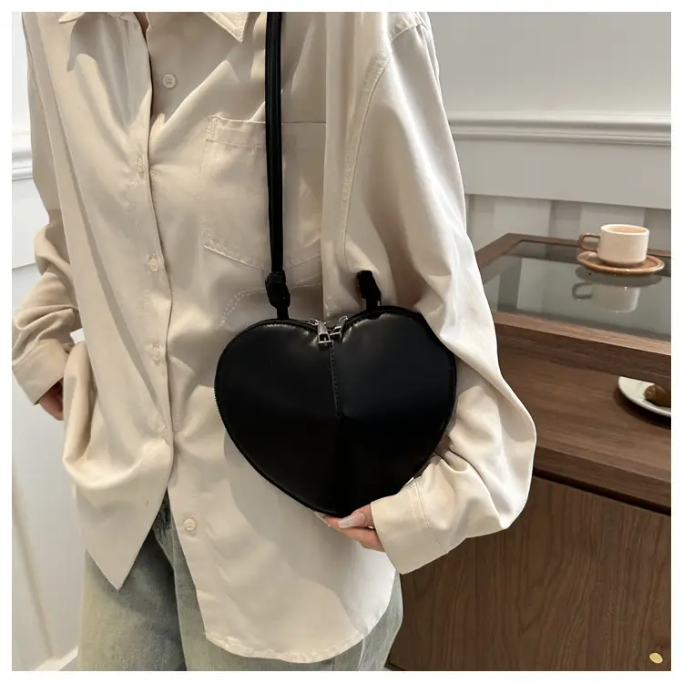 Pink Heart-Shaped Underarm Bag for Women — feature 8