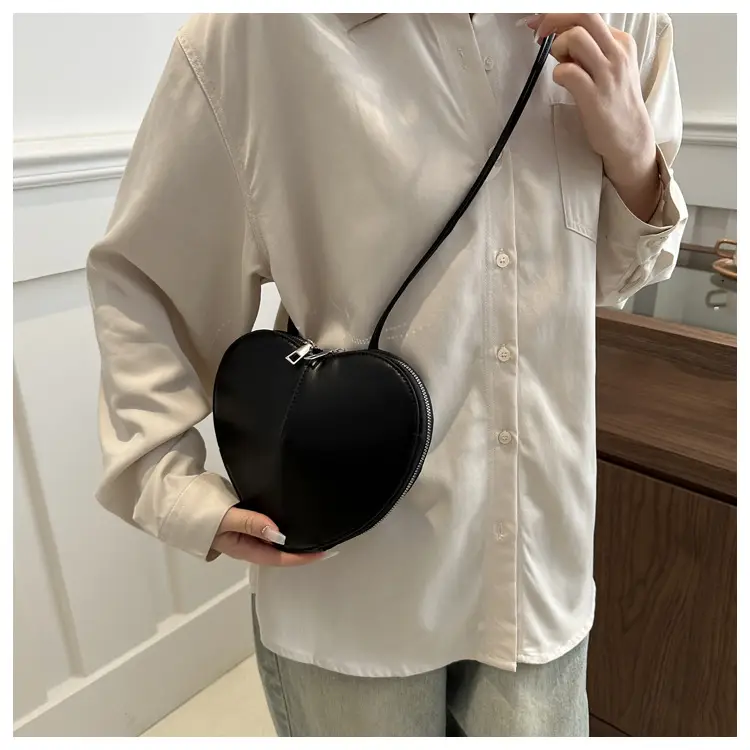 Pink Heart-Shaped Underarm Bag for Women — feature 9