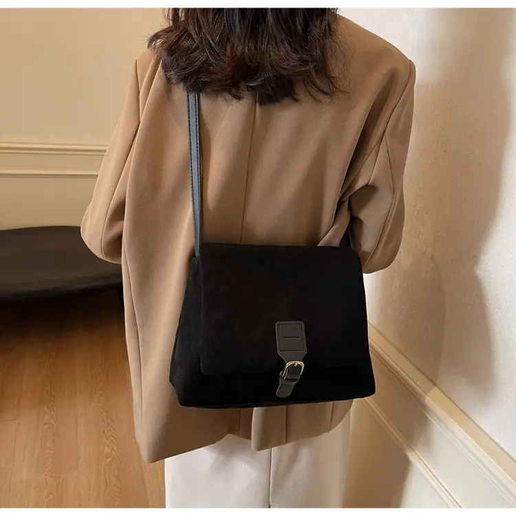 Vintage Matte Shoulder Messenger Bag Women Winter 2024 — feature 11