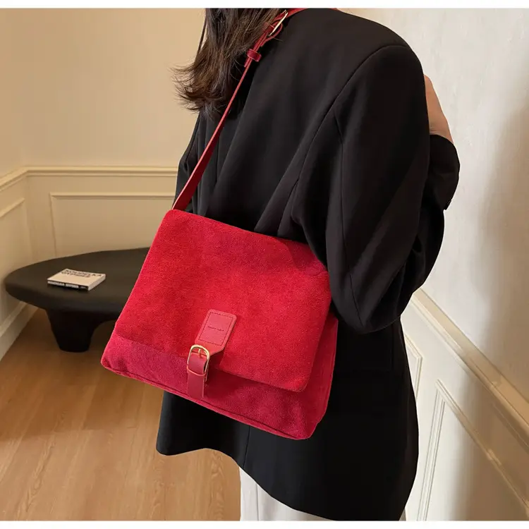 Vintage Matte Shoulder Messenger Bag Women Winter 2024 — feature 14