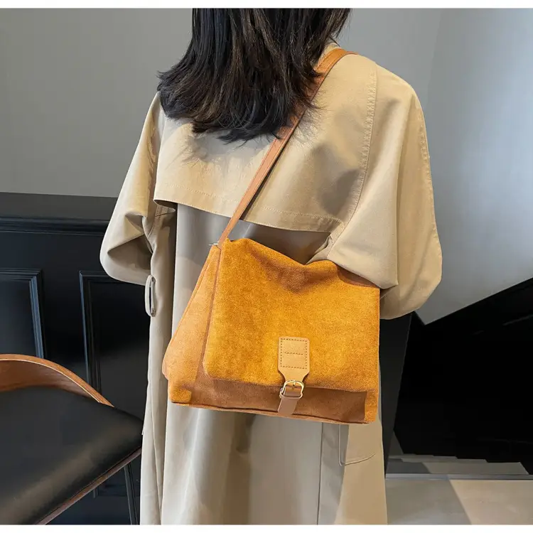Vintage Matte Shoulder Messenger Bag Women Winter 2024 — feature 16