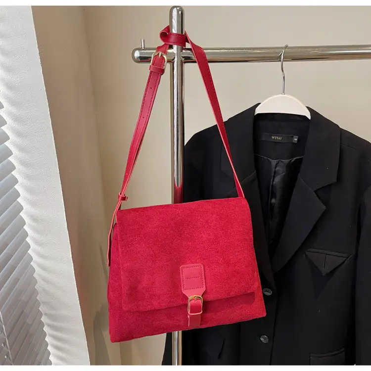 Vintage Matte Shoulder Messenger Bag Women Winter 2024 — feature 25