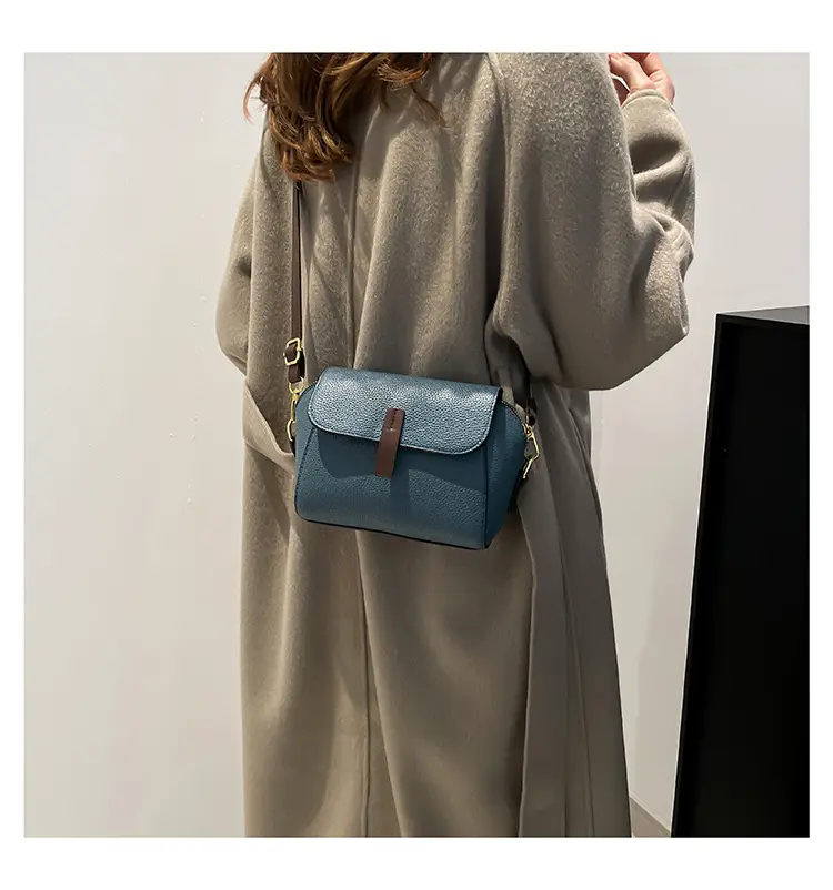 2024 Women's Black Square Shoulder Crossbody Bag — feature 13