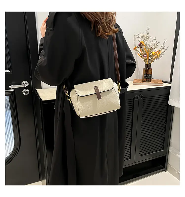 2024 Women's Black Square Shoulder Crossbody Bag — feature 18