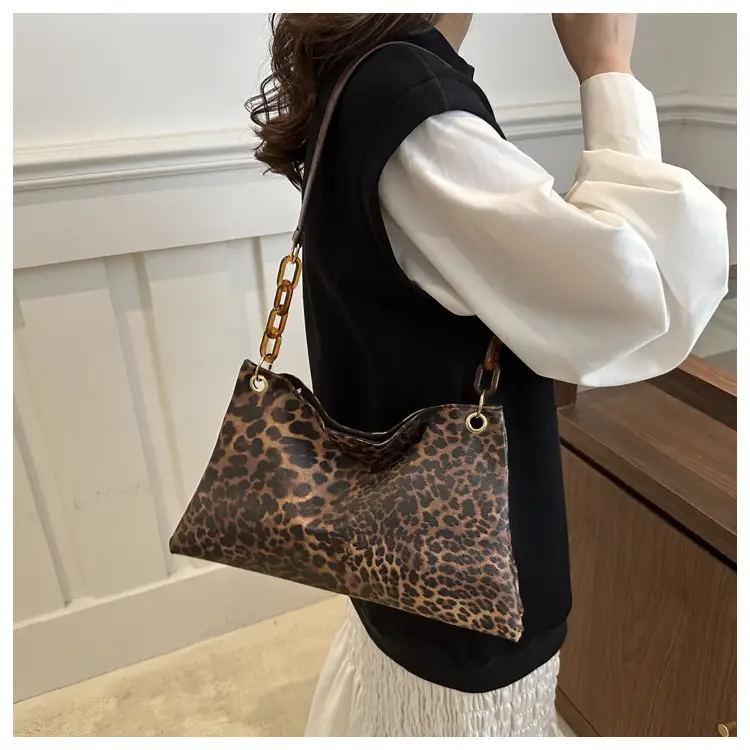 Leopard Print Large Cap Bag Women 2024 Winter — feature 11