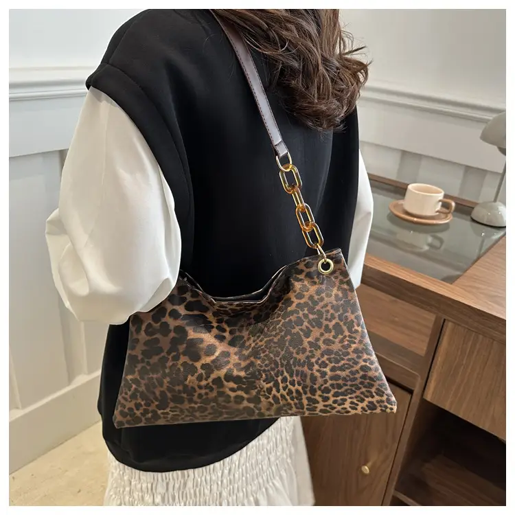 Leopard Print Large Cap Bag Women 2024 Winter — feature 13