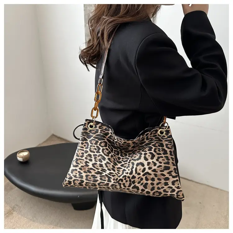 Leopard Print Large Cap Bag Women 2024 Winter — feature 8
