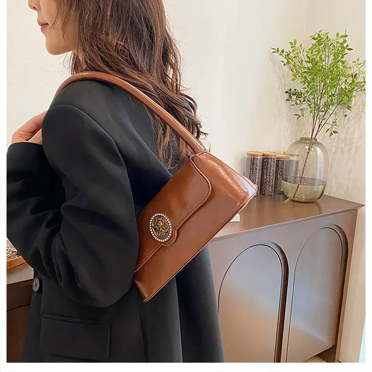 Women's Elegant Brown Leather Shoulder Bag with Crystal Clasp — feature 26
